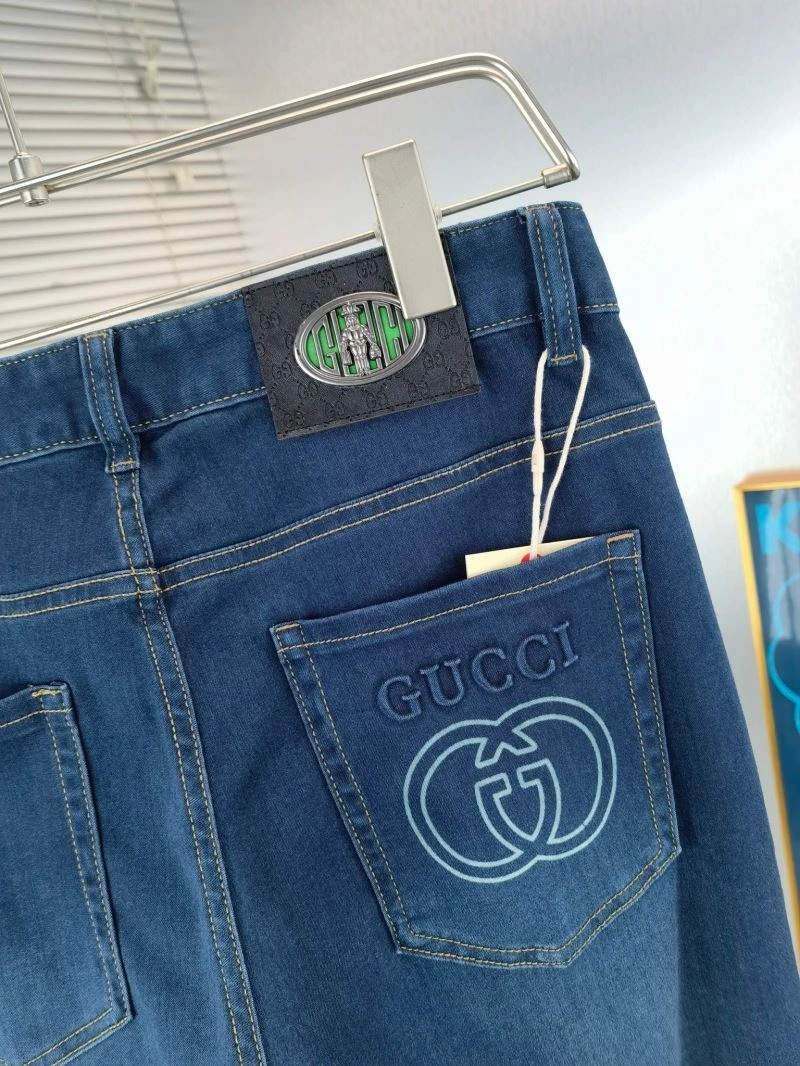 Gucci Jeans Unique 126000