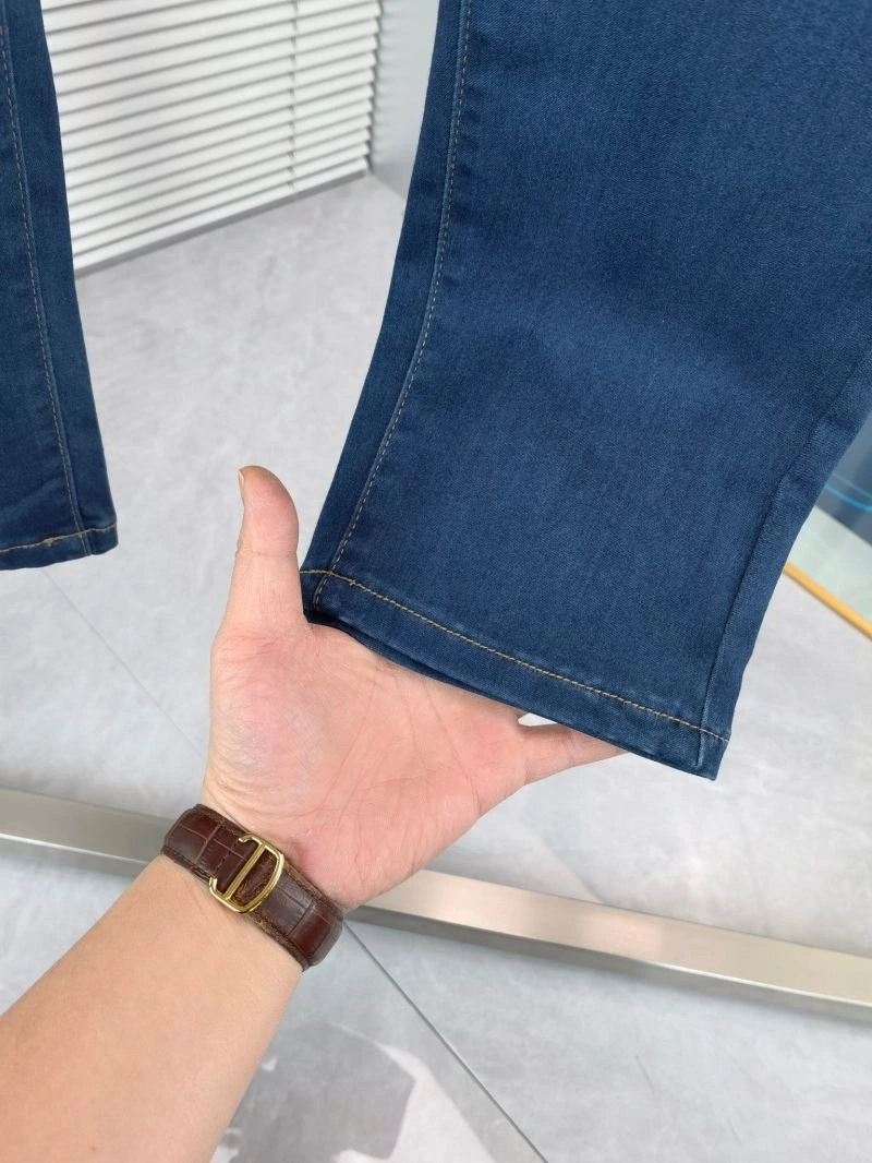 Gucci Jeans Unique 126000