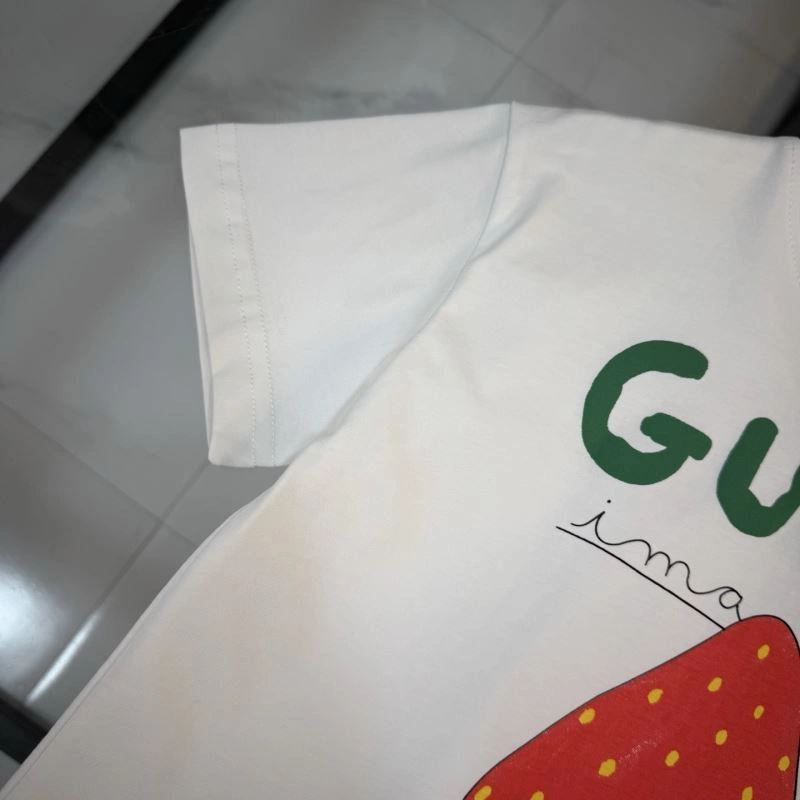 Versatile Gucci Kids 125301