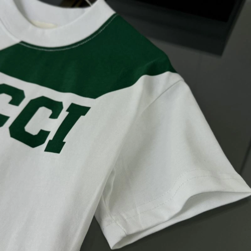 Trendsetting Gucci Kids 125170