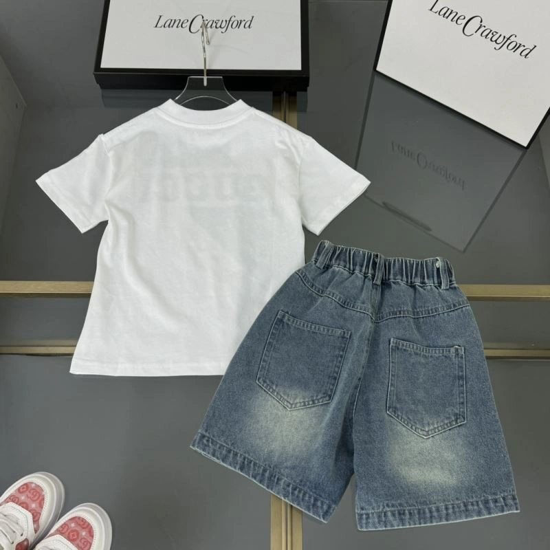 Trendsetting Gucci Kids 125170