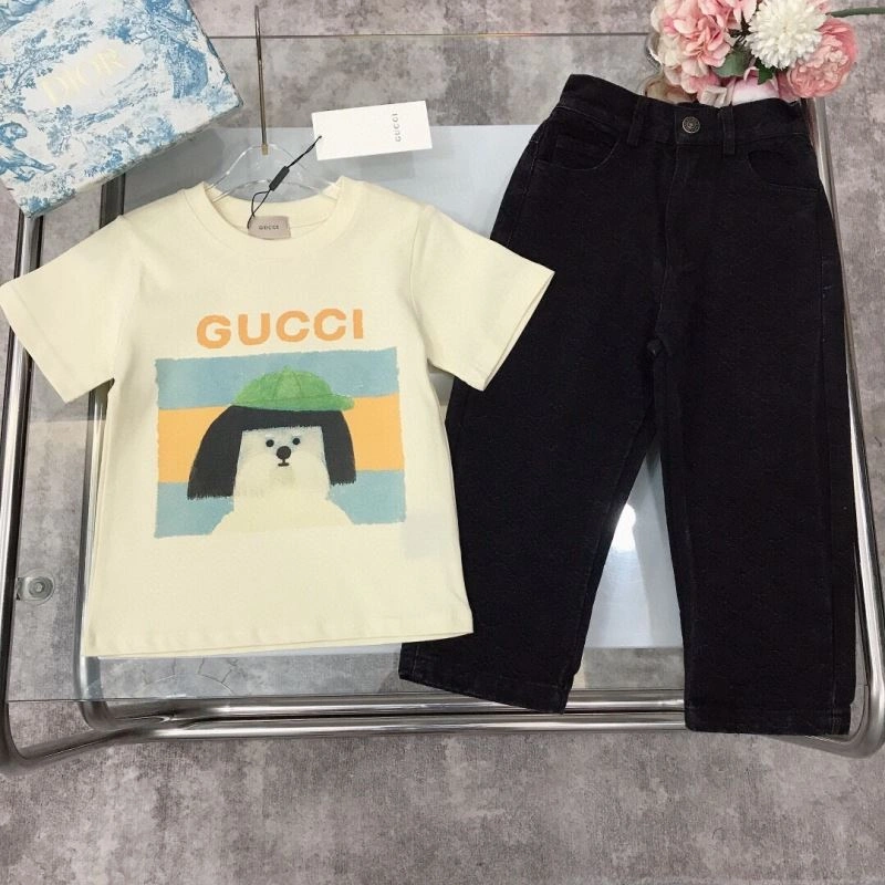 Gucci Kids GoAnywhere 125653