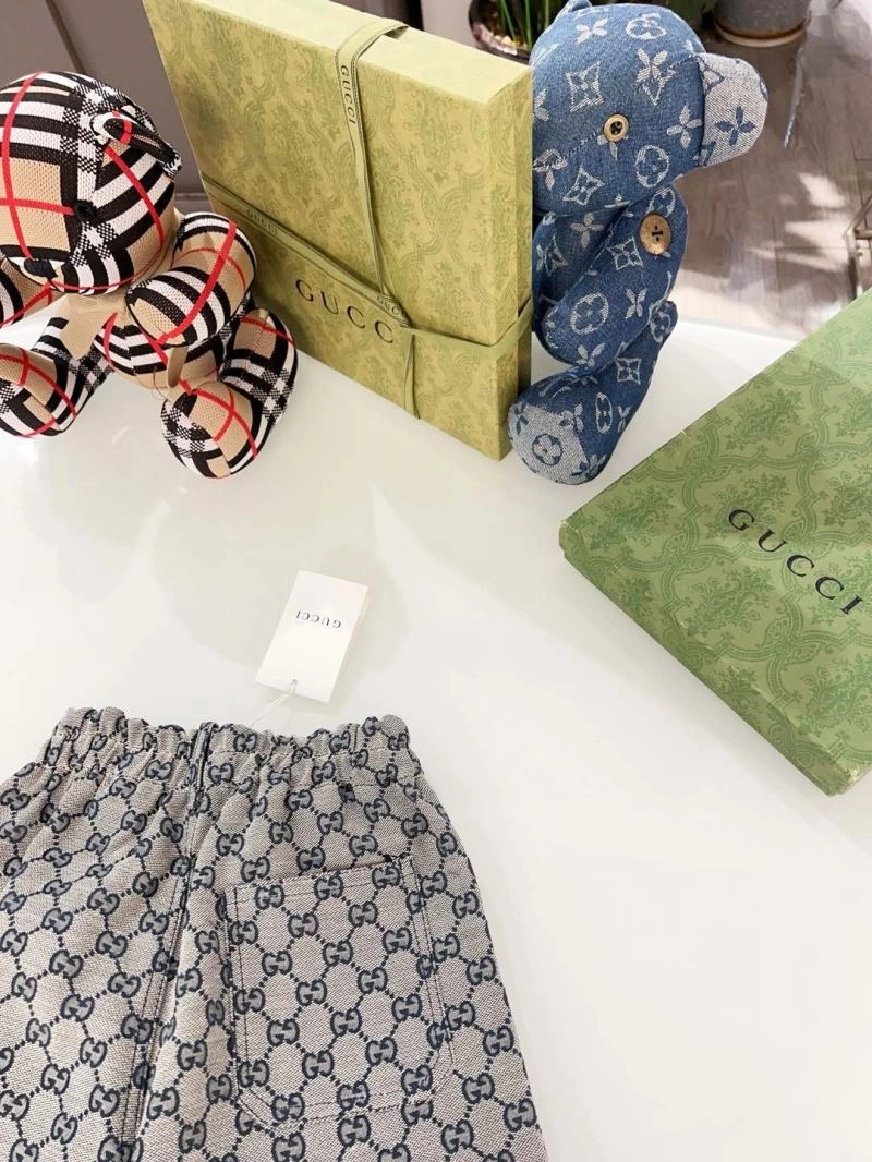 Gucci Kids WeatherProof 125587