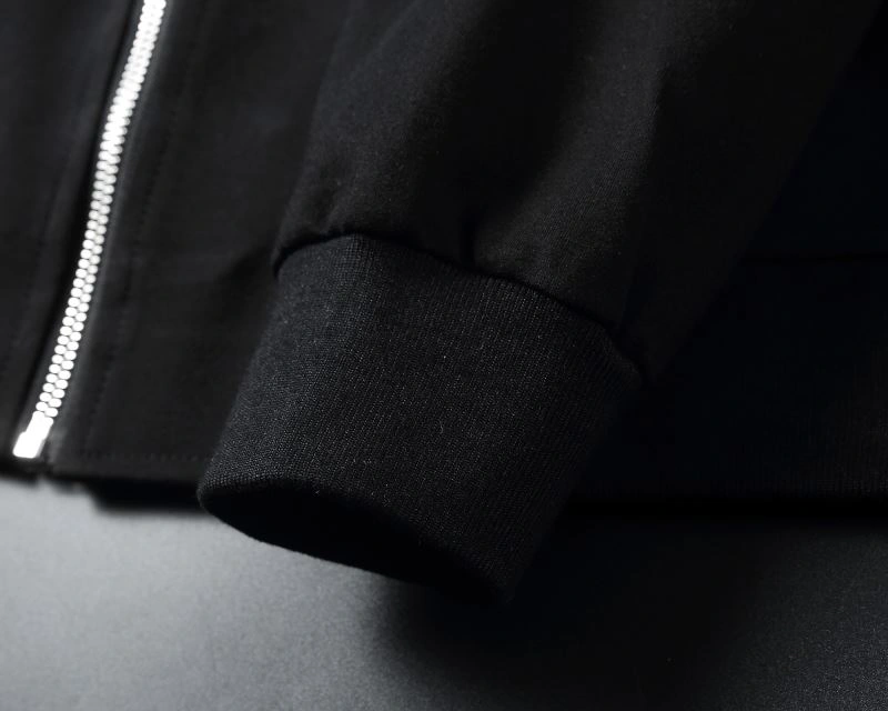 Bold Gucci Long Suits 128902