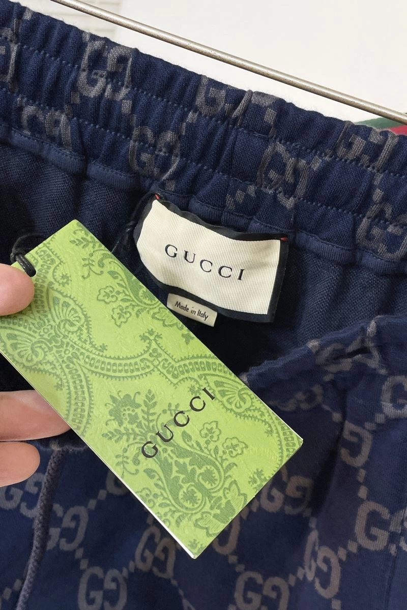 Effortless Gucci Long Suits 128883