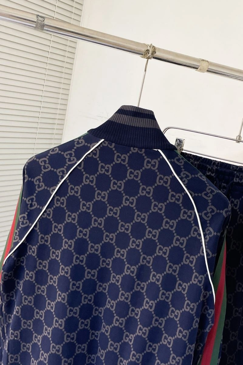 Effortless Gucci Long Suits 128883