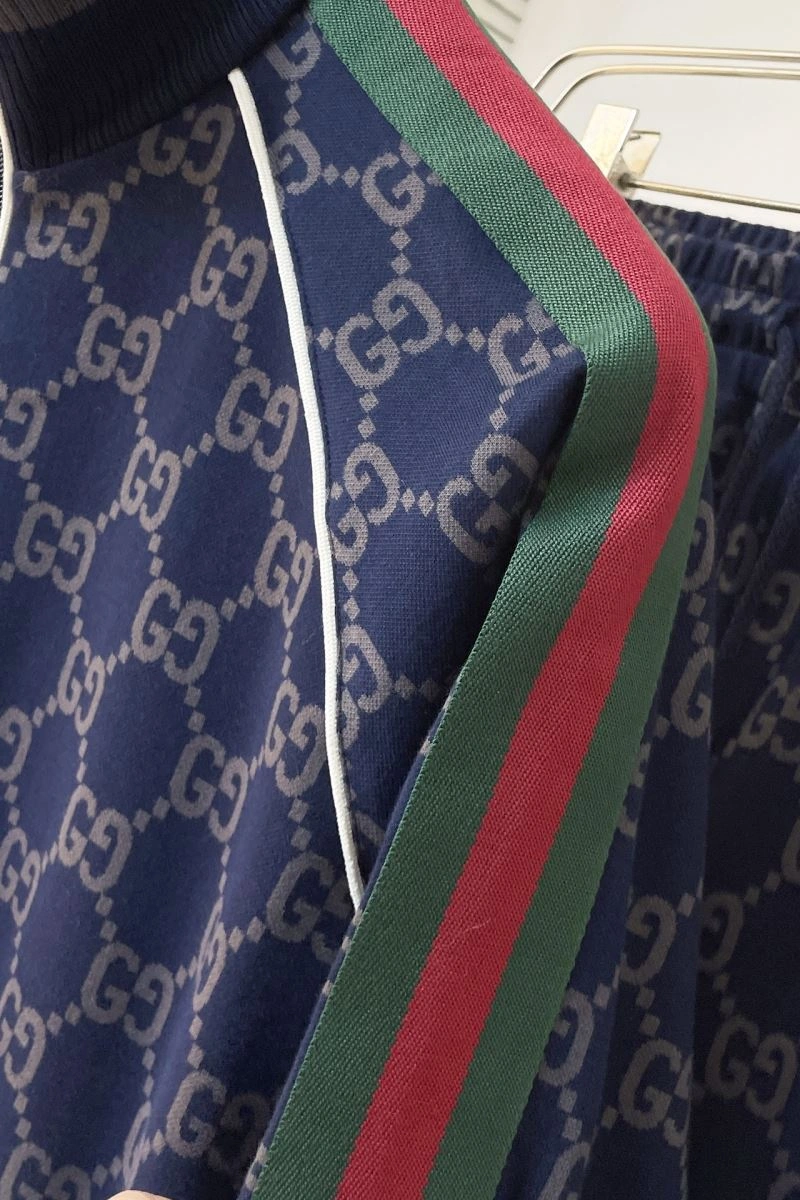 Effortless Gucci Long Suits 128883