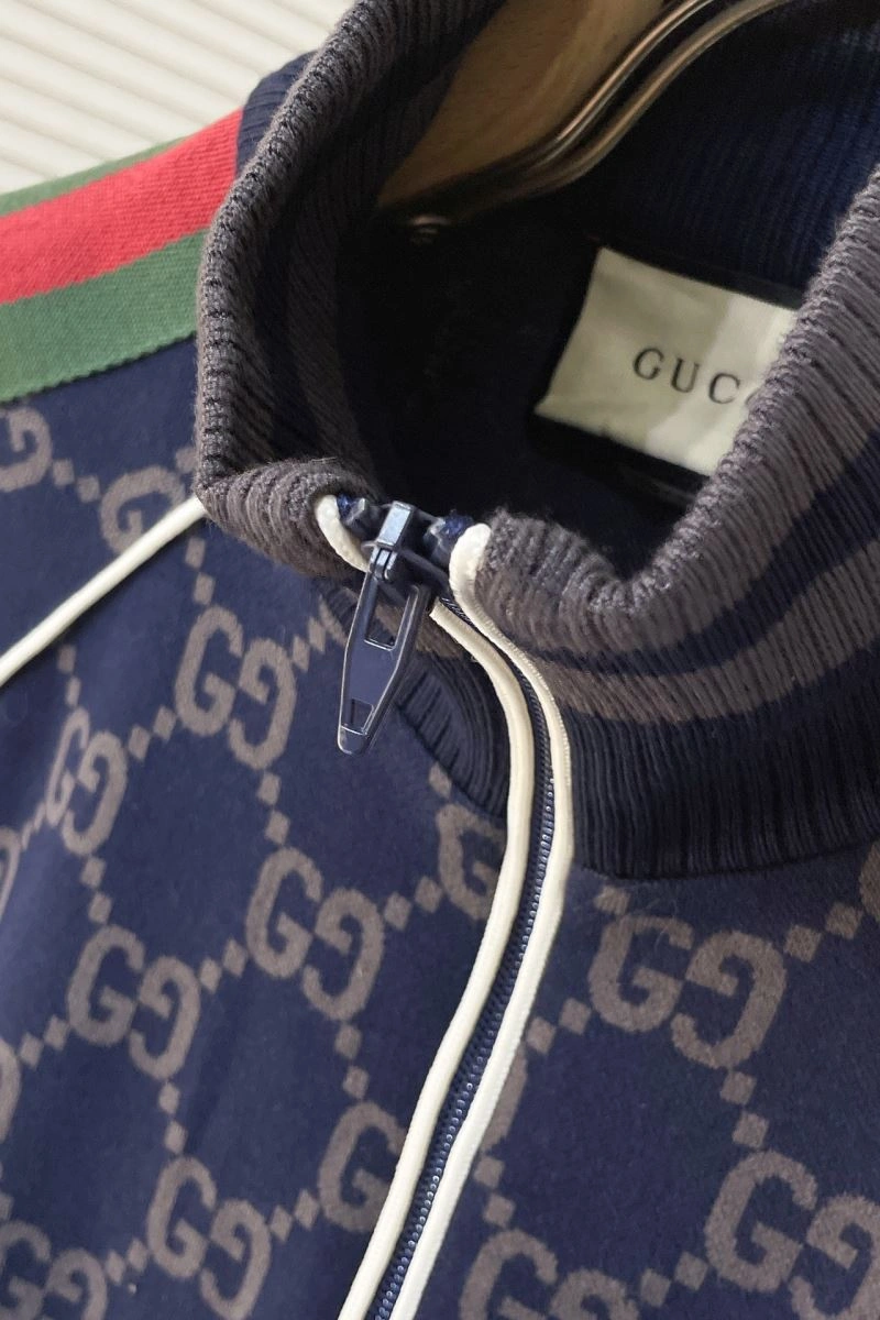 Effortless Gucci Long Suits 128883