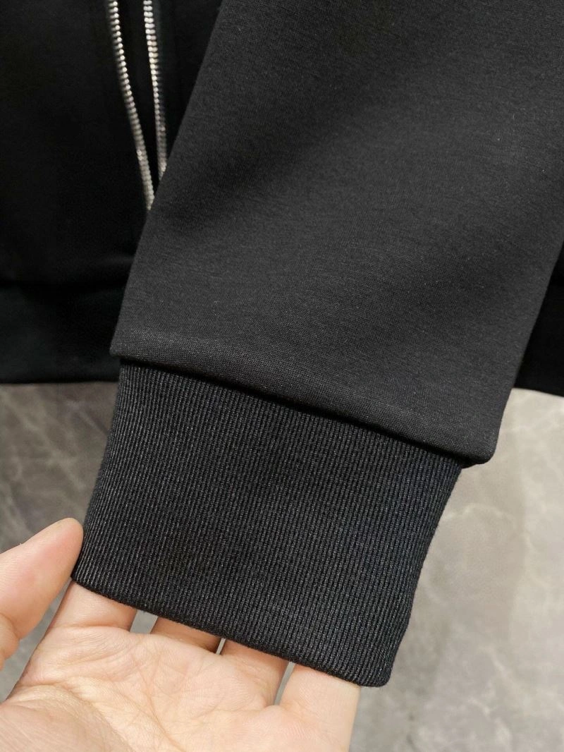 Gucci Long Suits WaterResistant 127735