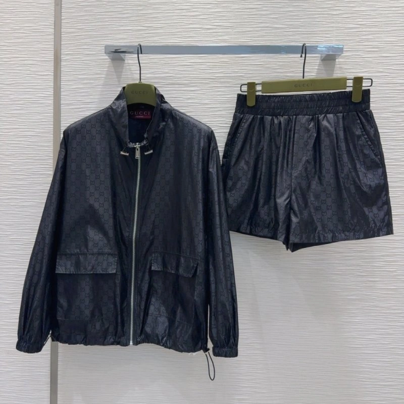 Gucci Long Suits Unisex 124672