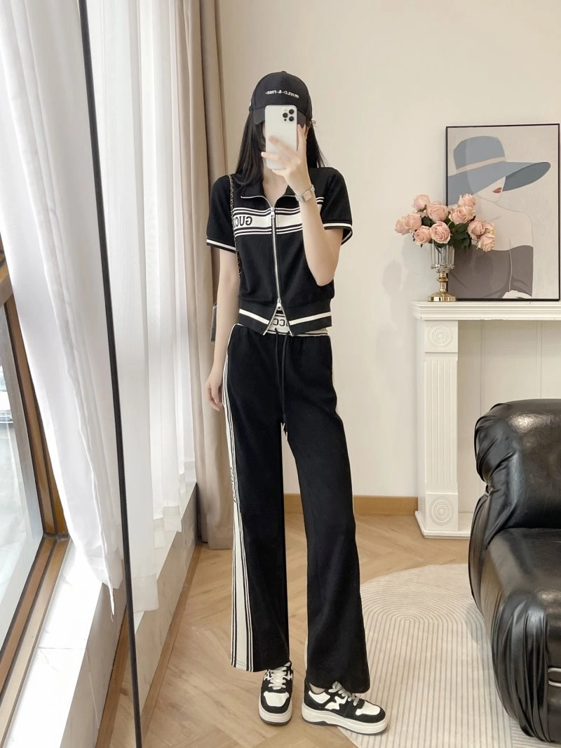 Gucci Long Suits EyeCatching 124946