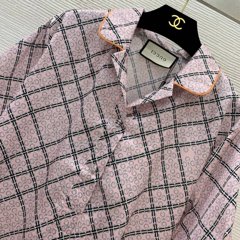 Sleek Gucci Long Suits 124444