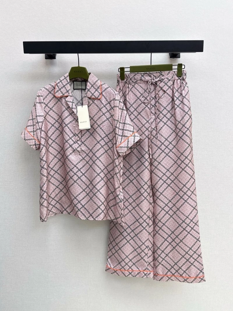 Premium Gucci Long Suits 124446