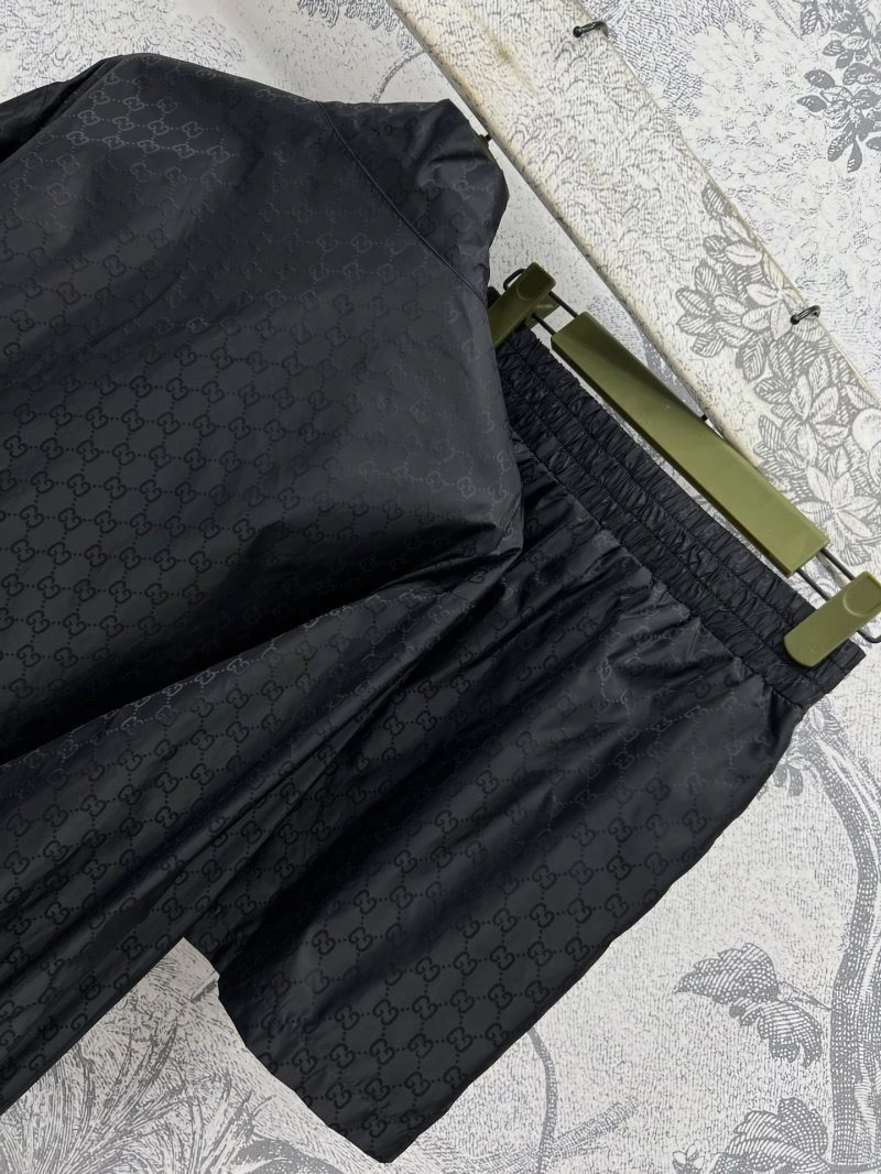 Gucci Long Suits Functional 124428