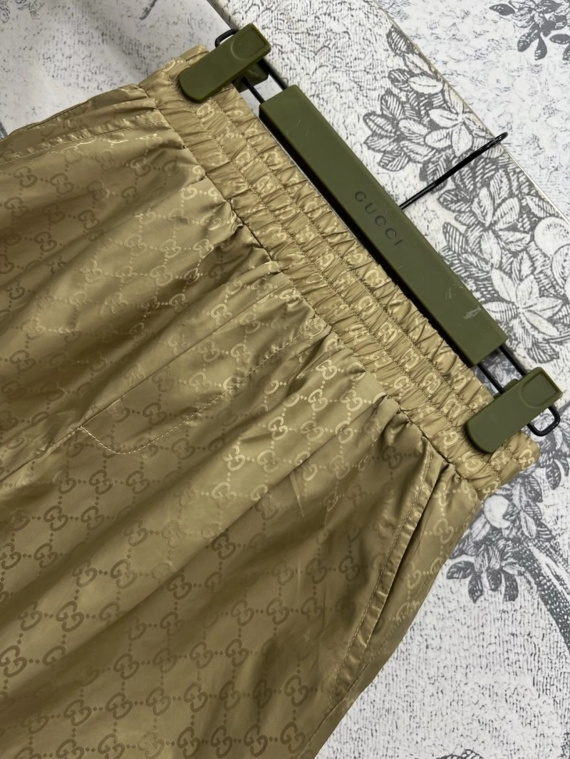 Breathable Gucci Long Suits 124425