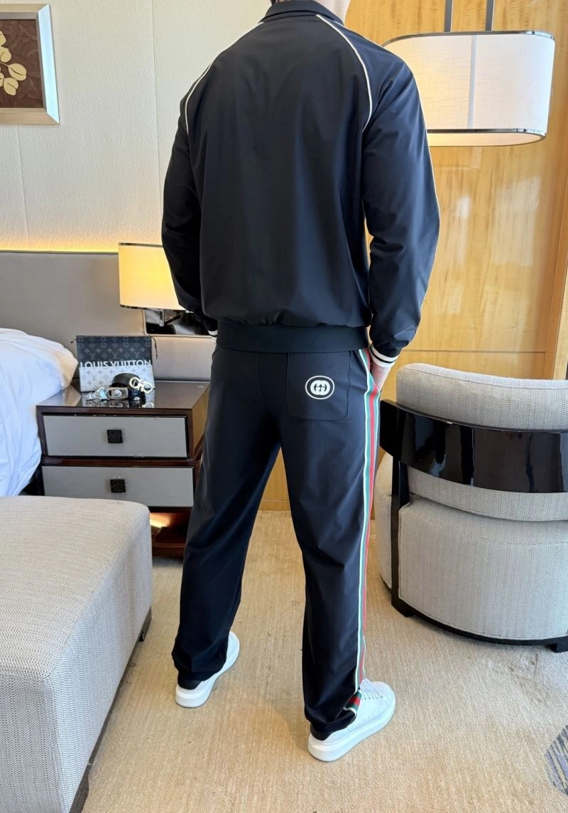 Gucci Long Suits Stylish 124240