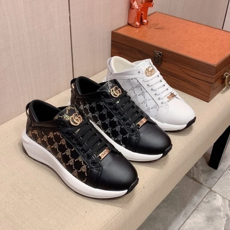 Gucci Low Shoes Elegant 24204
