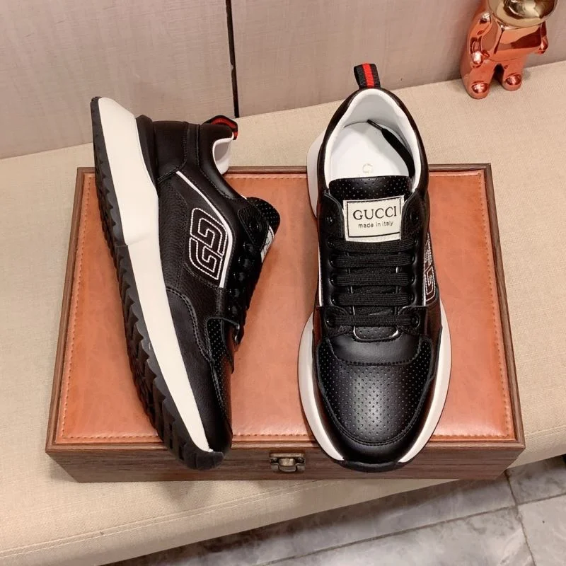 Gucci Low Shoes MoistureWicking 24177