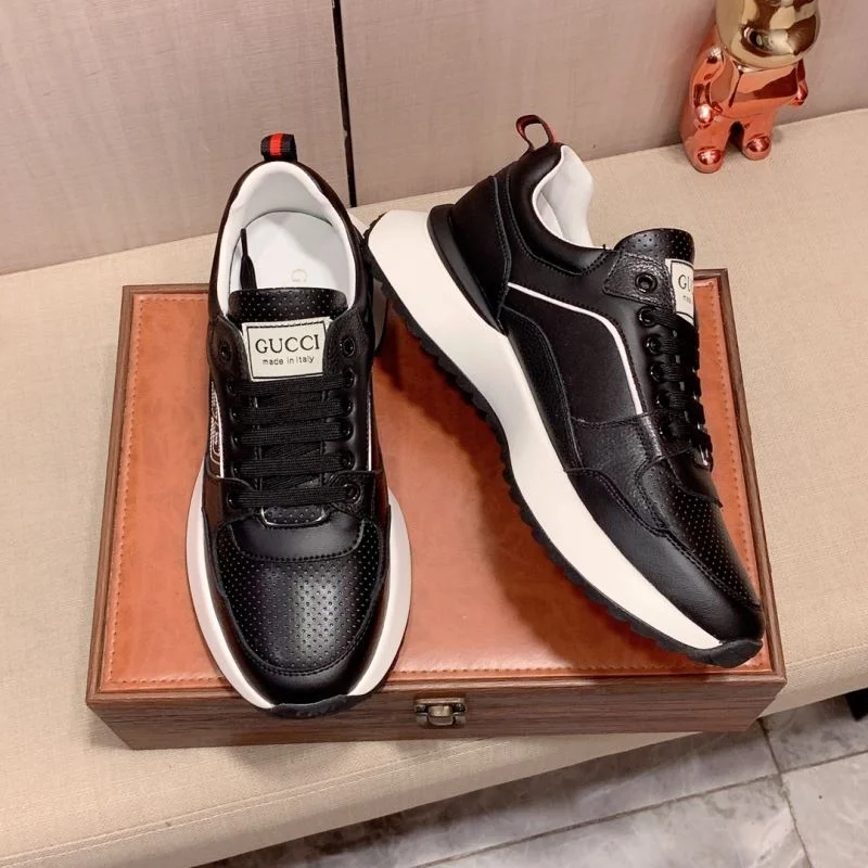 Gucci Low Shoes MoistureWicking 24177