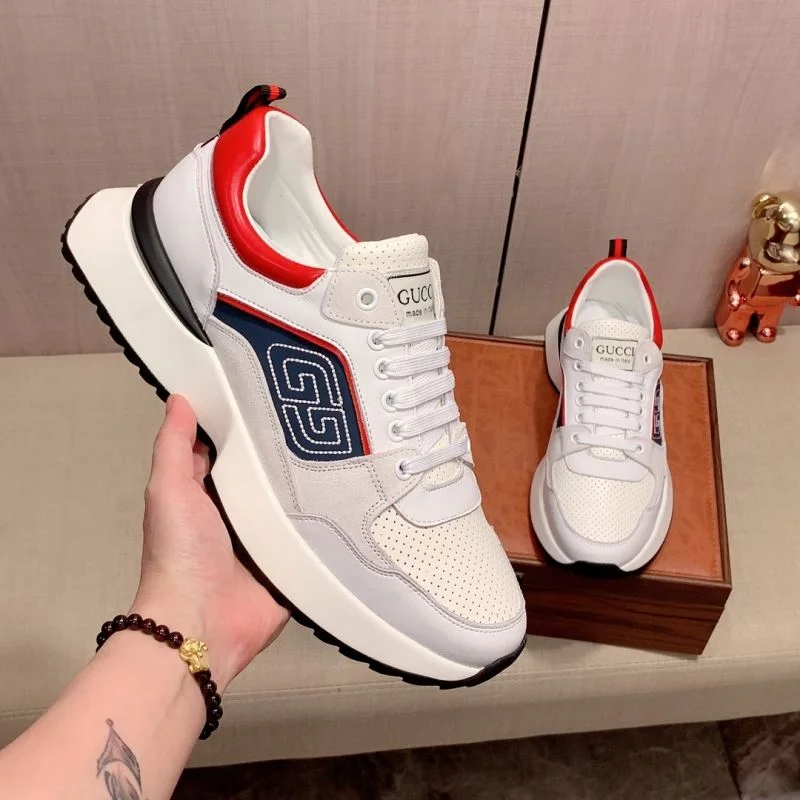EyeCatching Gucci Low Shoes 24174