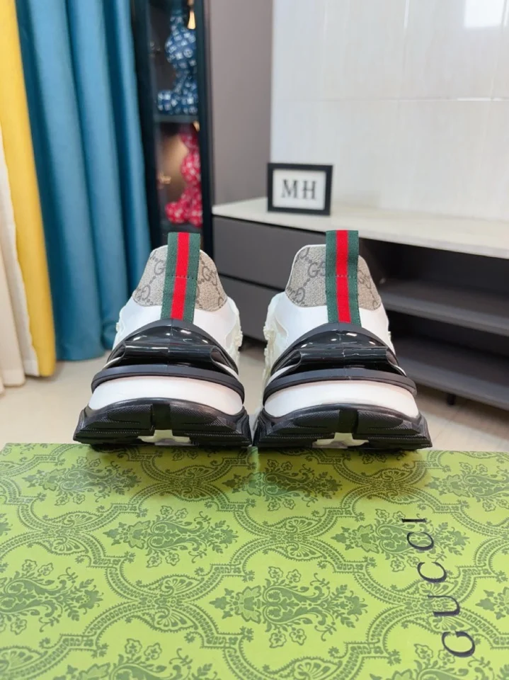 Gucci Low Shoes GoAnywhere 24172