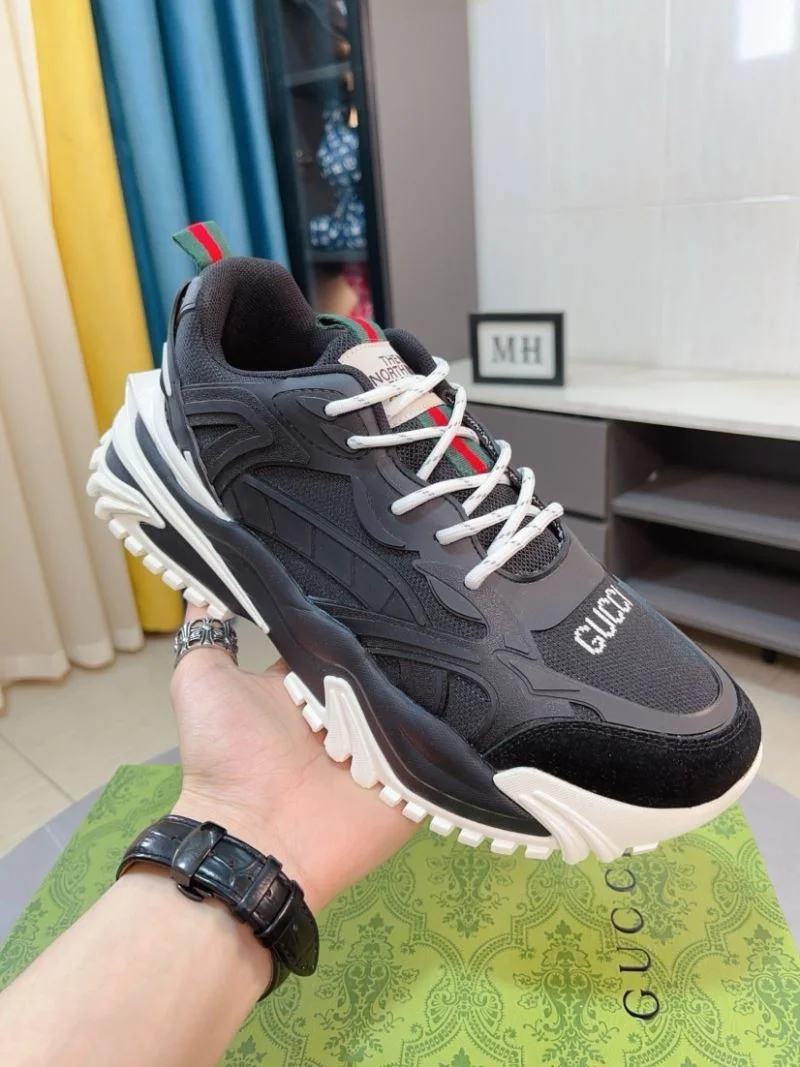 Gucci Low Shoes Packable 24187