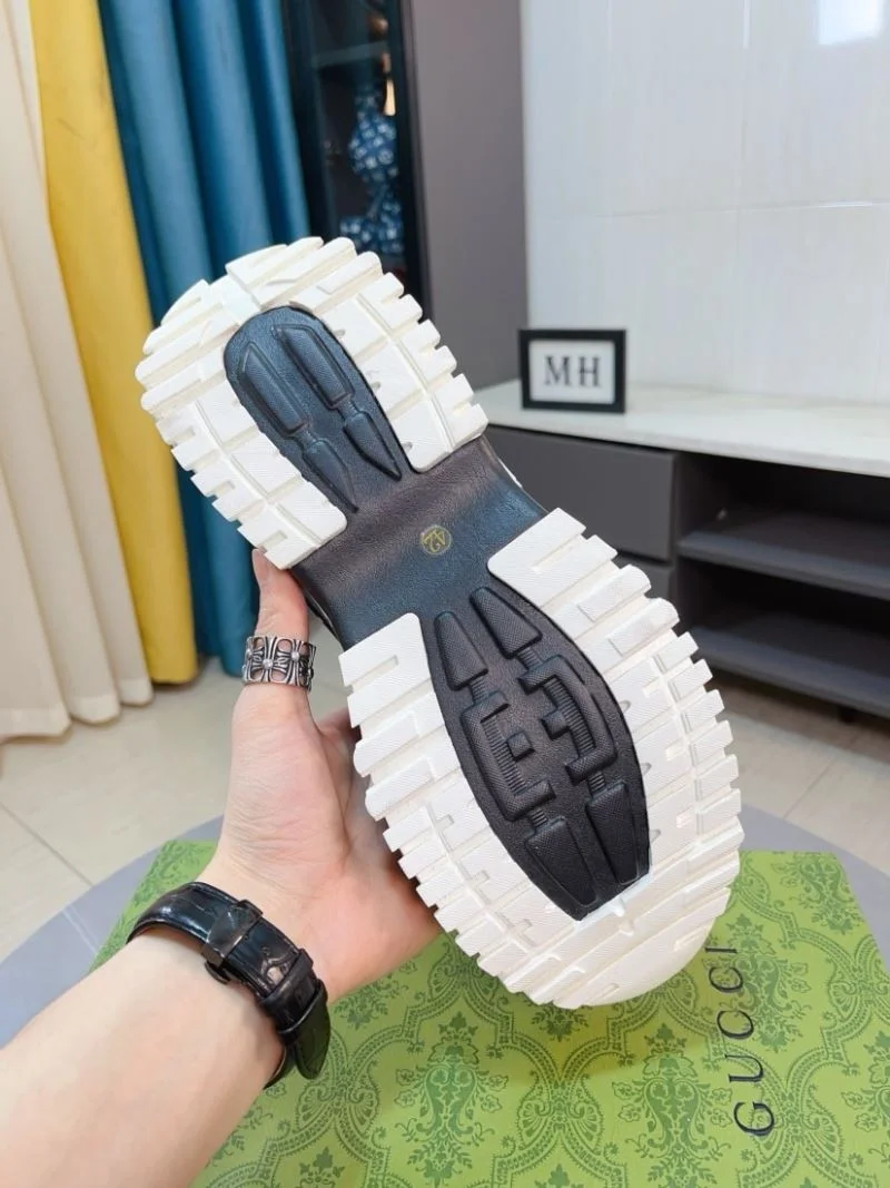 Gucci Low Shoes Packable 24187