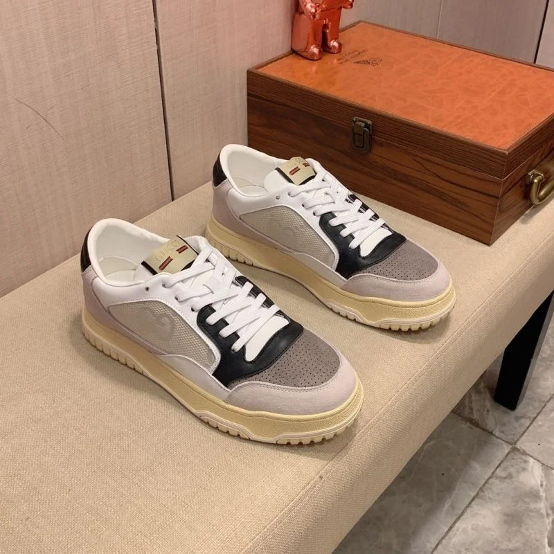Bright Gucci Low Shoes 24167