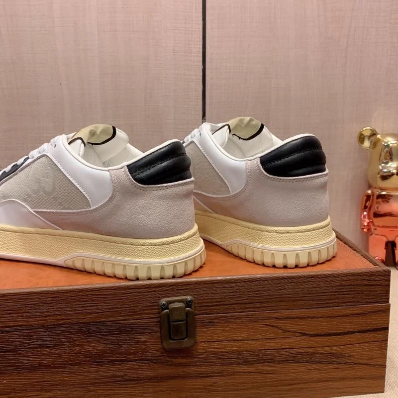 Bright Gucci Low Shoes 24167