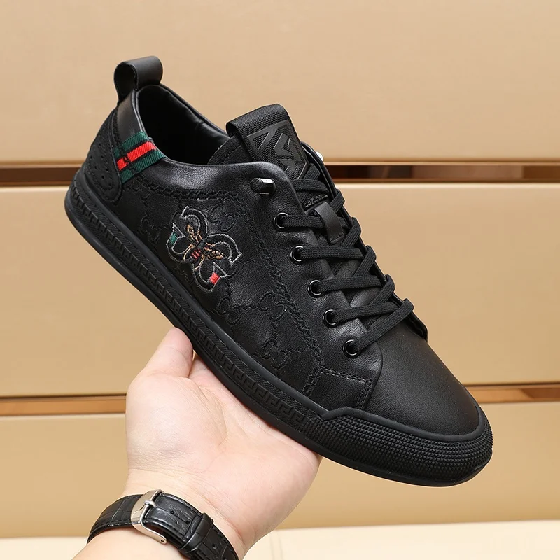 Gucci Low Shoes EyeCatching 24155