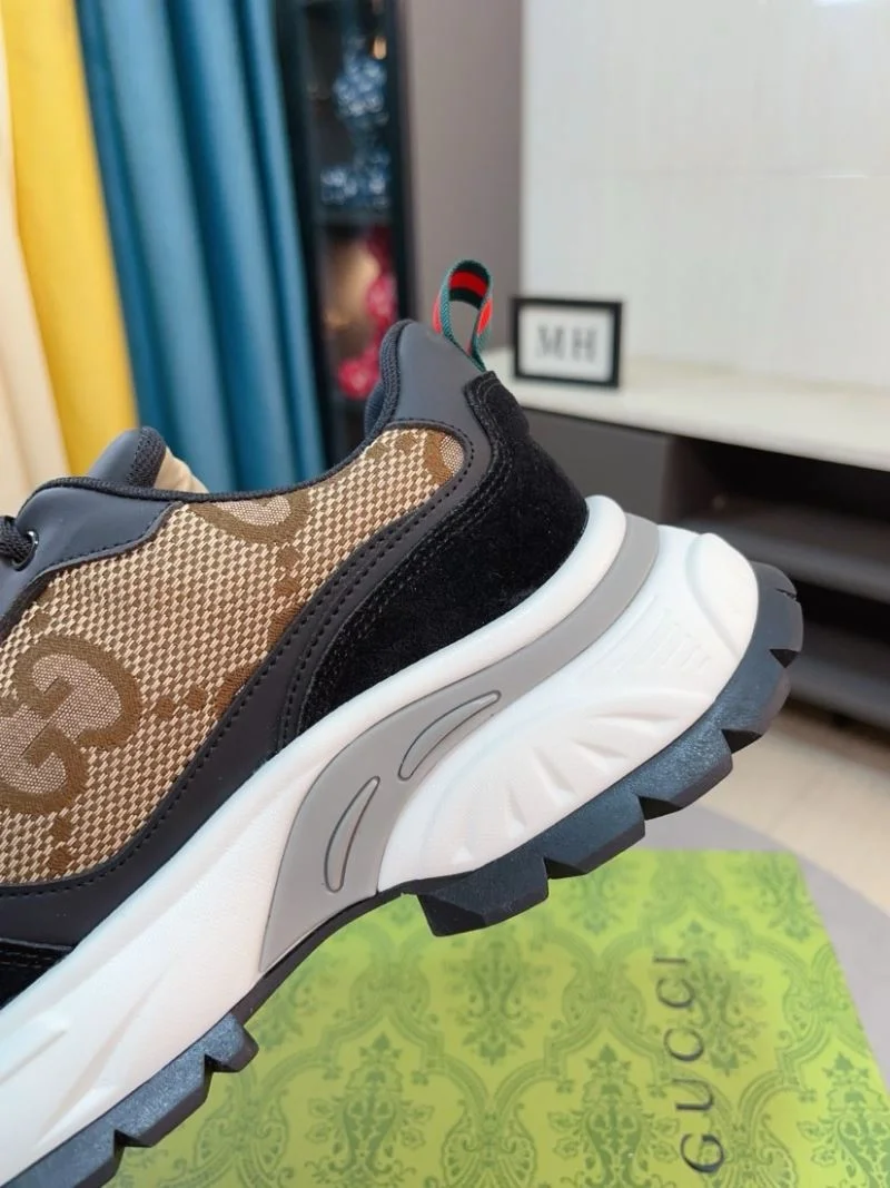 Durable Gucci Low Shoes 24135