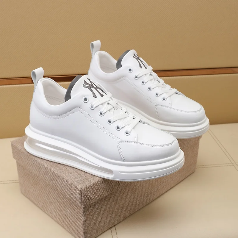 Gucci Low Shoes Packable 24112