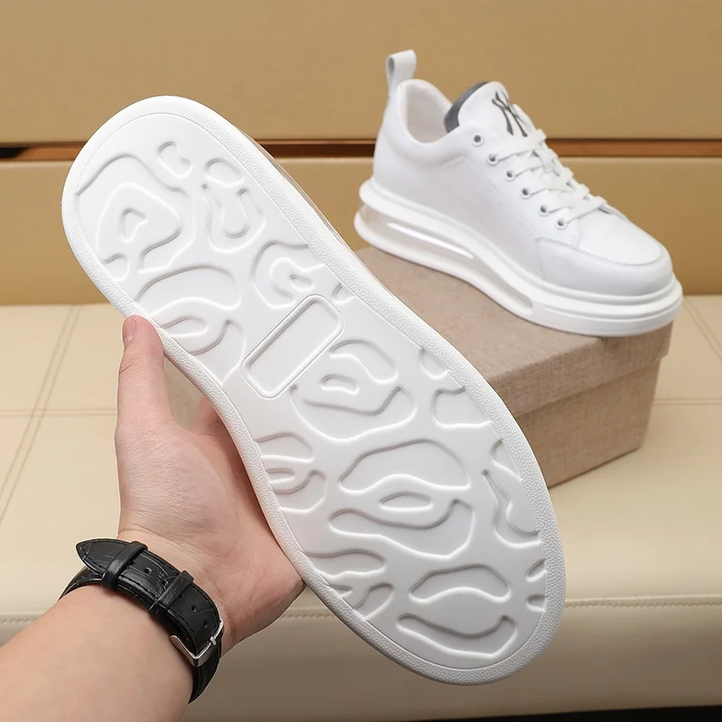 Gucci Low Shoes Packable 24112