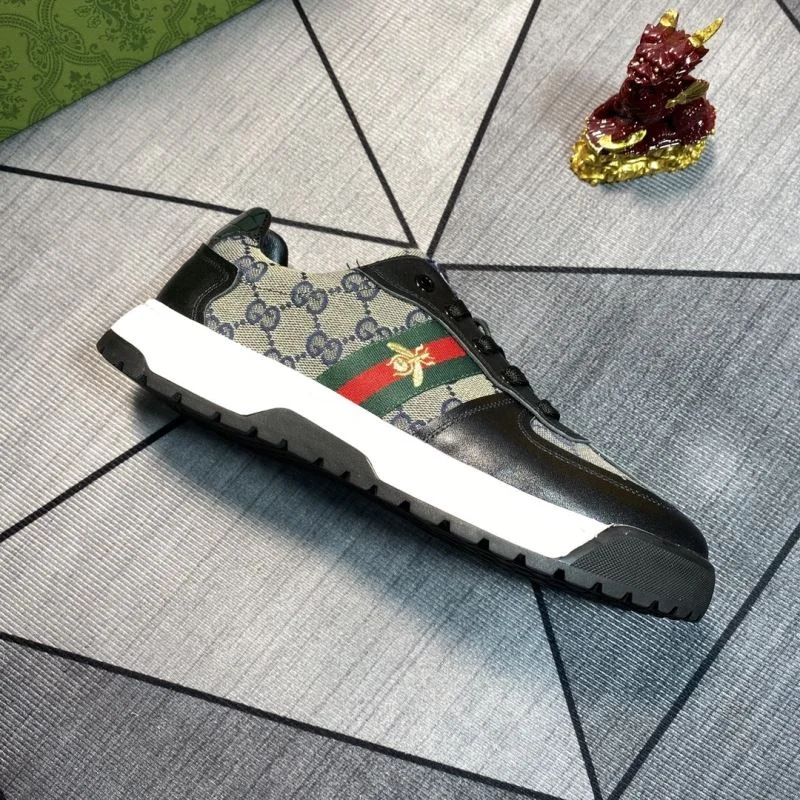 Lightweight Gucci Low Shoes 24127