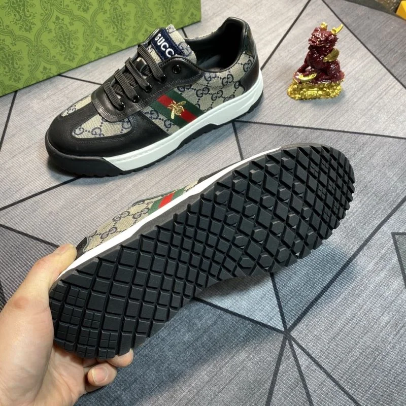 Lightweight Gucci Low Shoes 24127