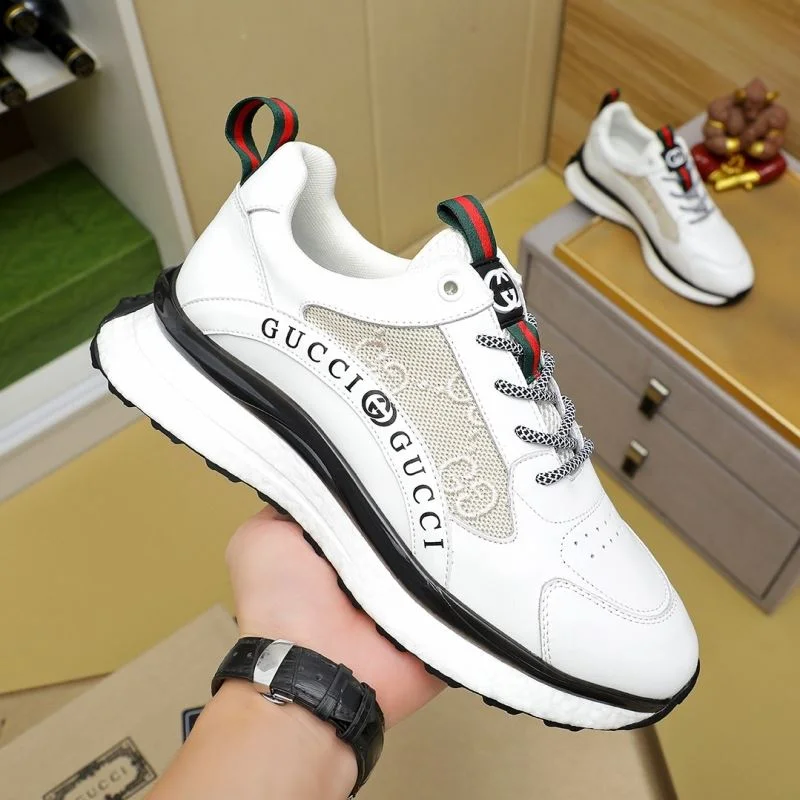RelaxedFit Gucci Low Shoes 24087