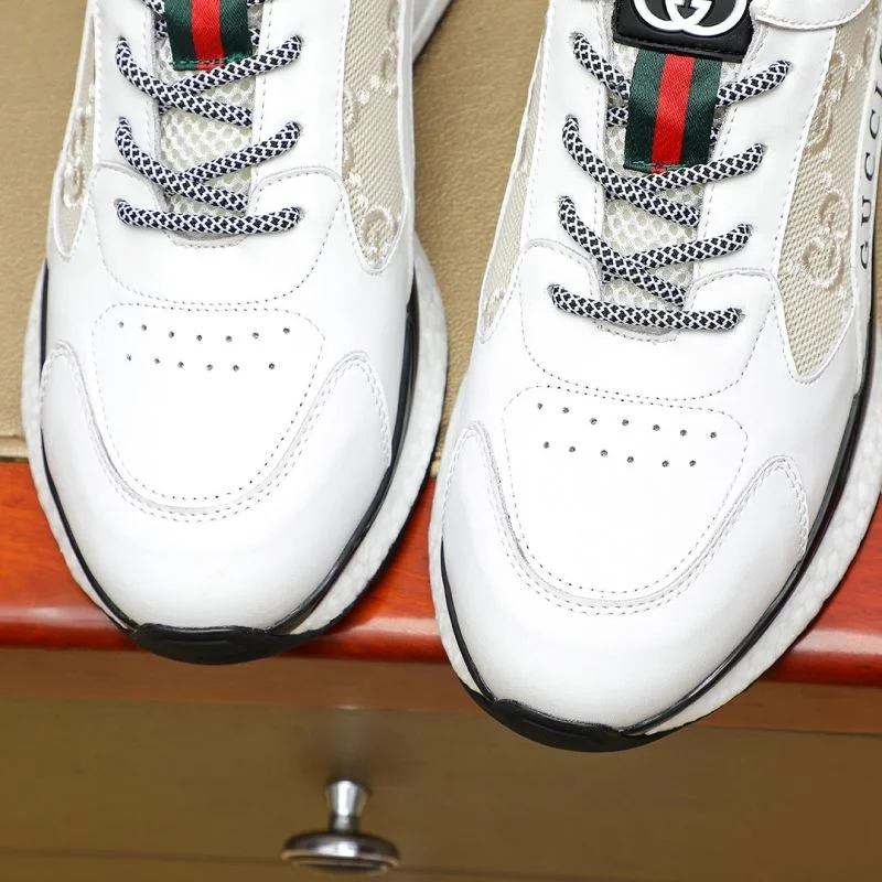 RelaxedFit Gucci Low Shoes 24087