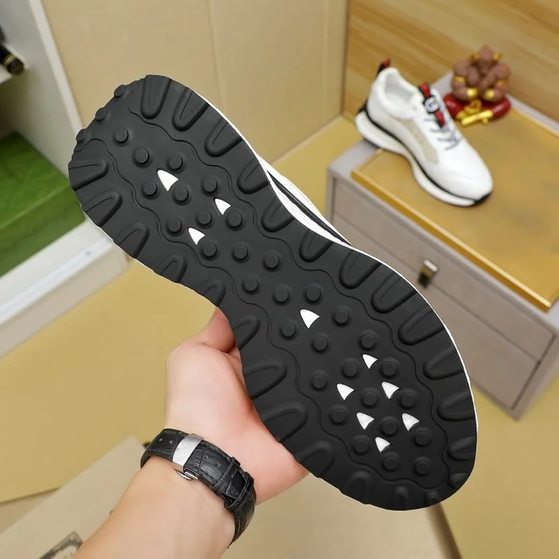 RelaxedFit Gucci Low Shoes 24087