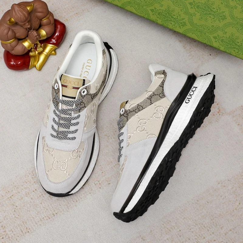 Unisex Gucci Low Shoes 24072