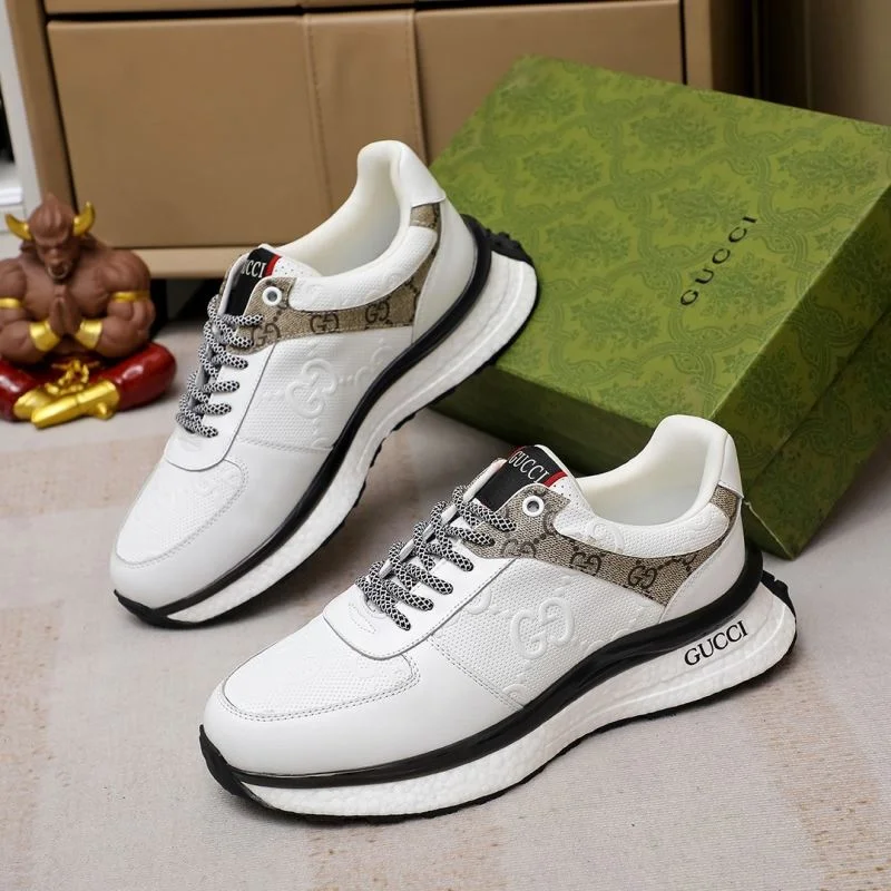 Gucci Low Shoes Sleek 24064