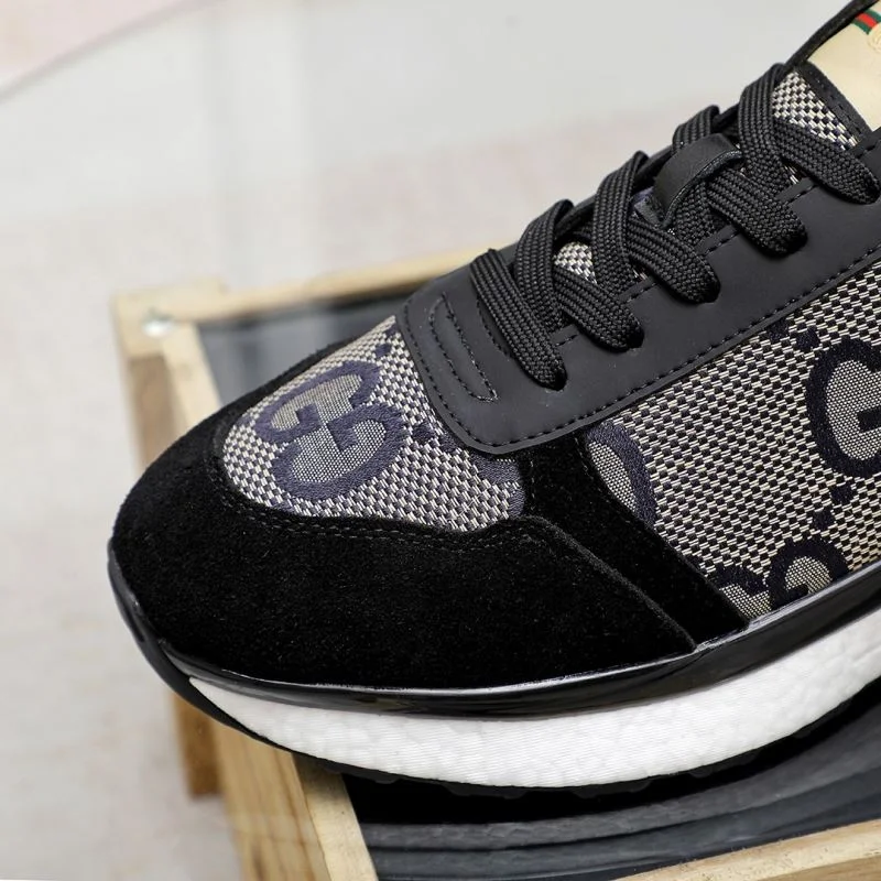 Unique Gucci Low Shoes 24062