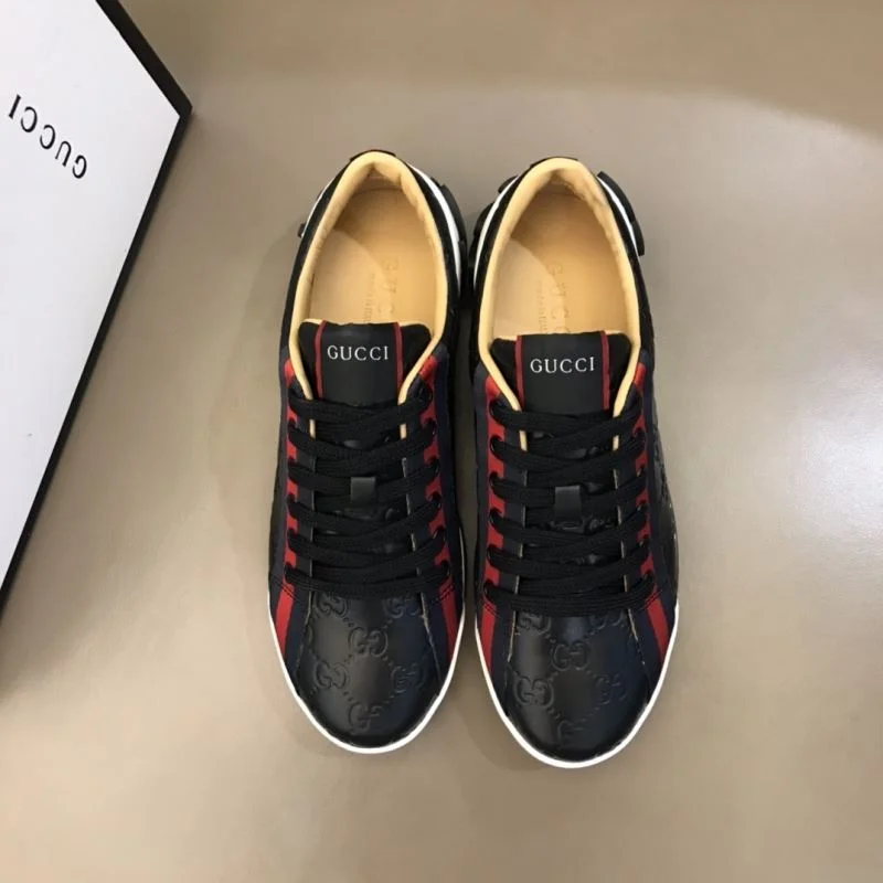 Gucci Low Shoes WeatherProof 24056
