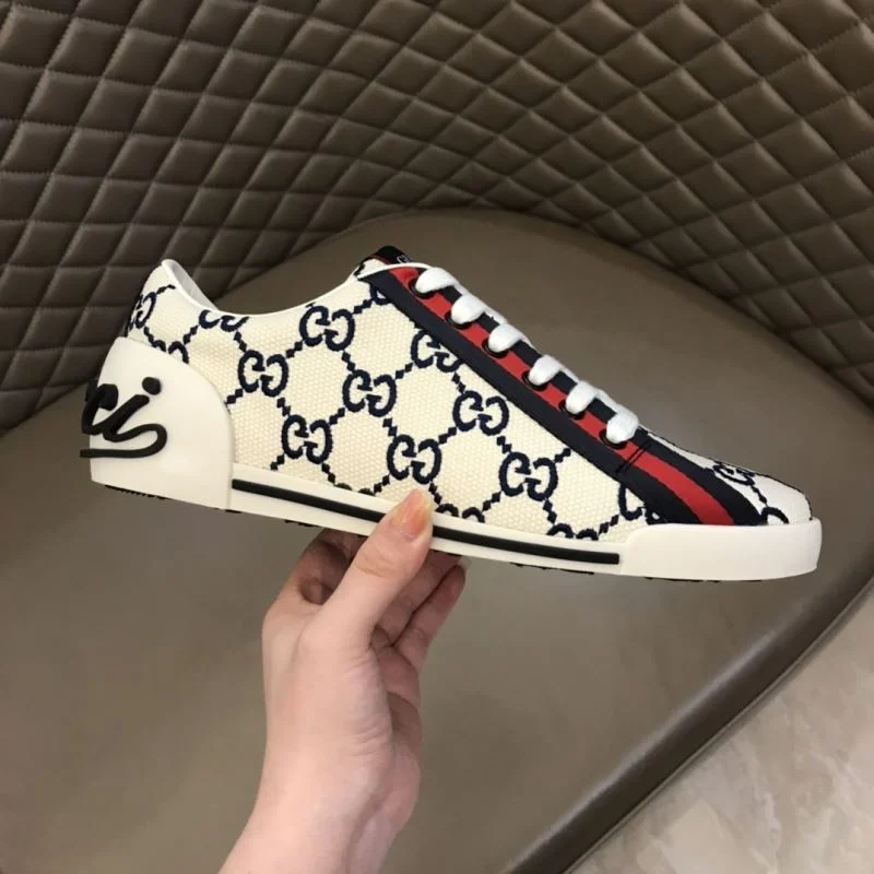 Gucci Low Shoes TechFriendly 24055