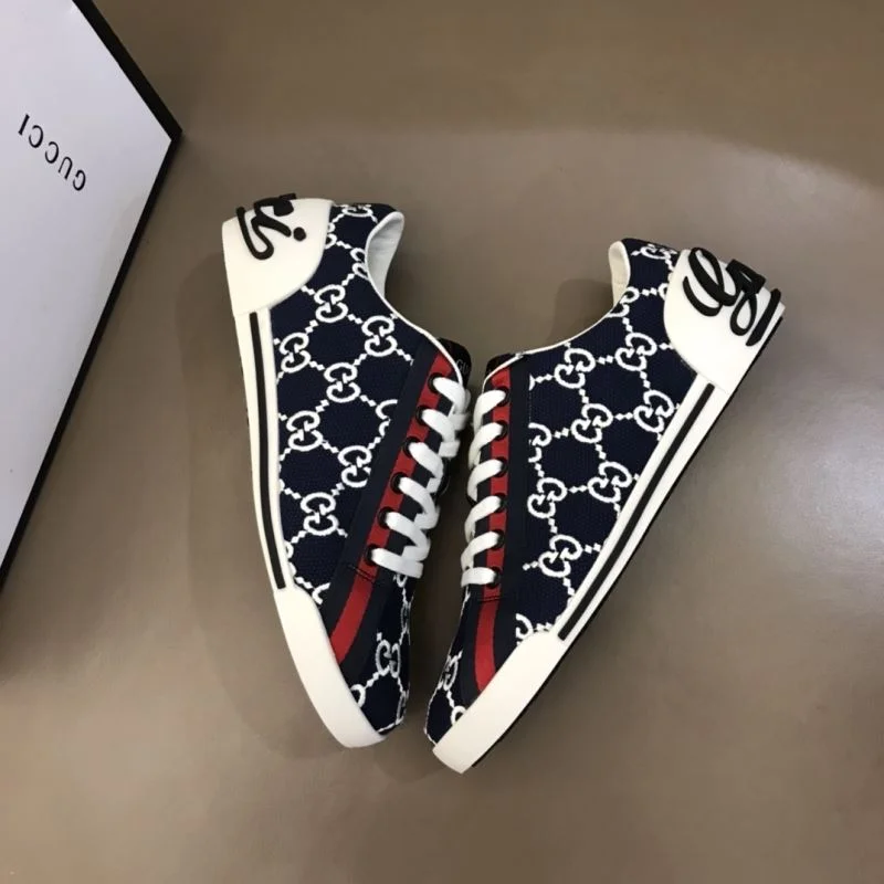Gucci Low Shoes Durable 24059