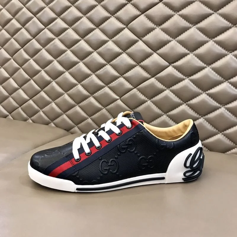 Gucci Low Shoes Contemporary 24063