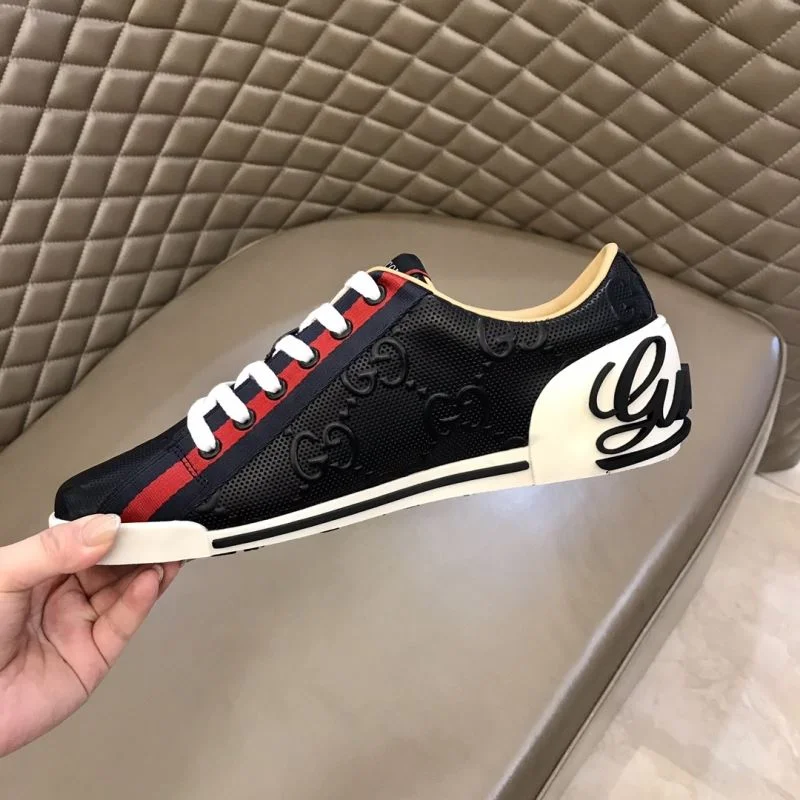 Gucci Low Shoes Contemporary 24063