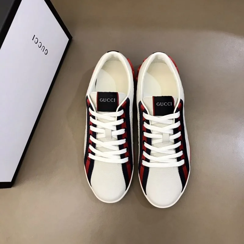 Gucci Low Shoes Premium 24049