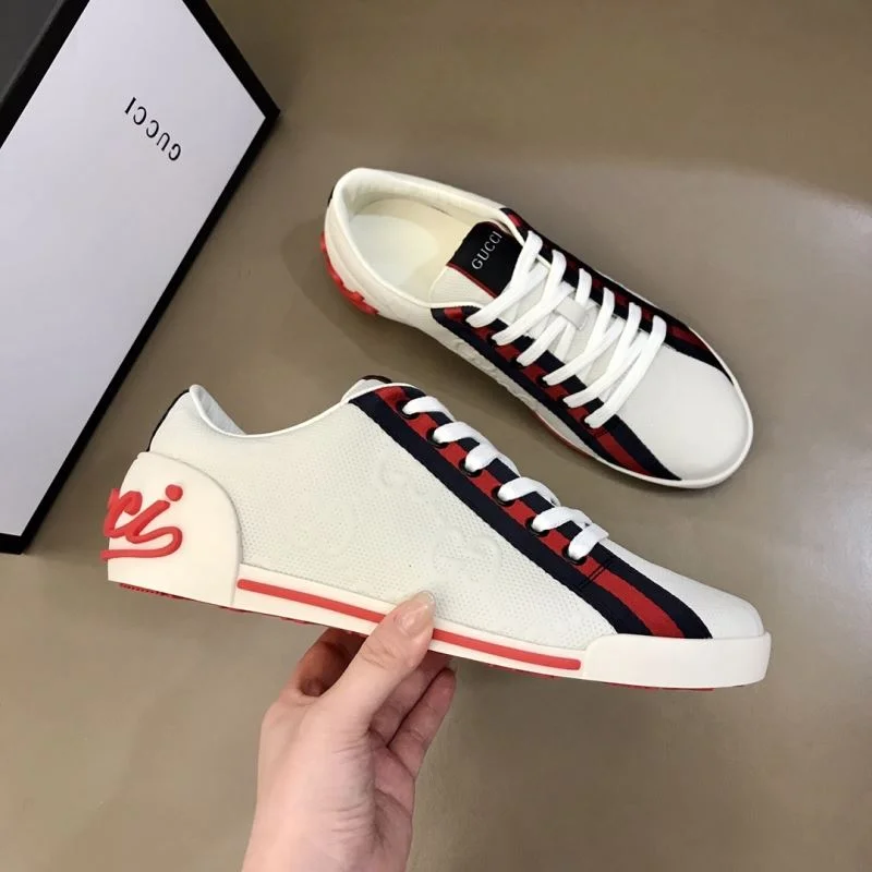 Gucci Low Shoes Premium 24049