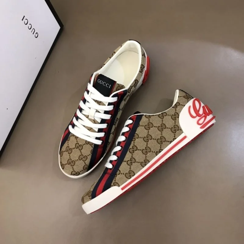 Gucci Low Shoes Packable 24053