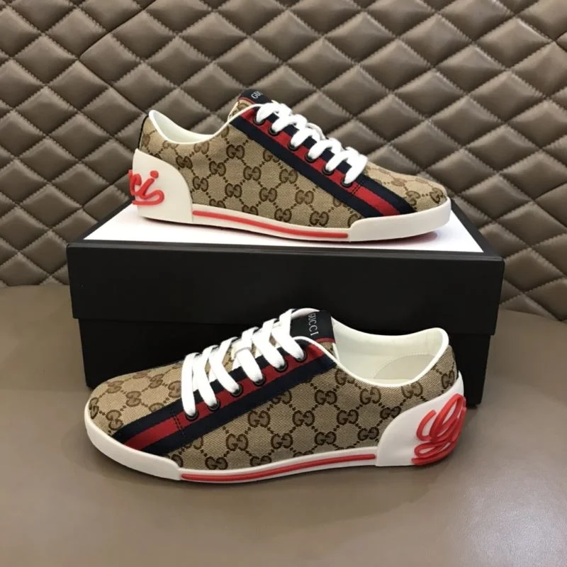 Gucci Low Shoes Packable 24053